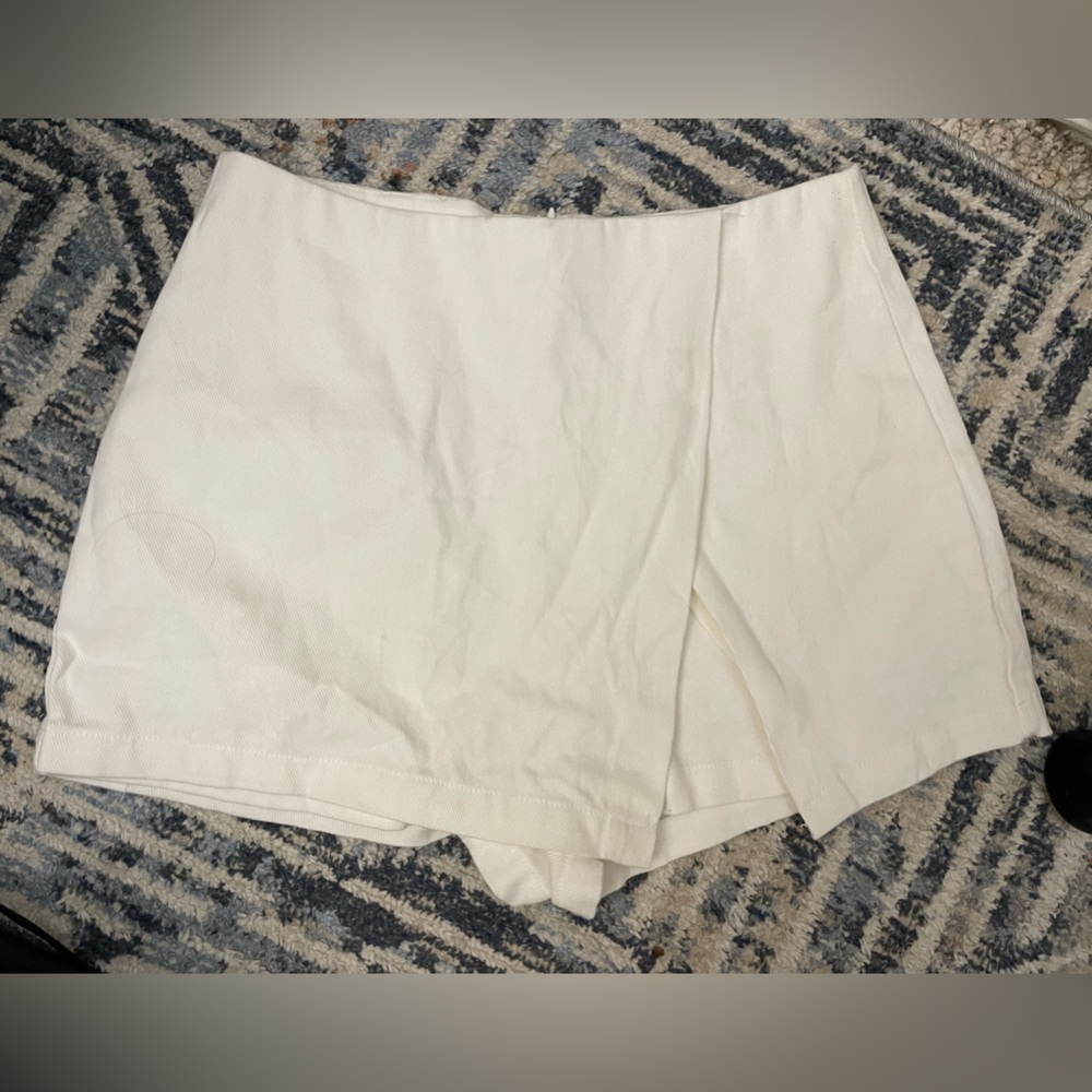 White skort